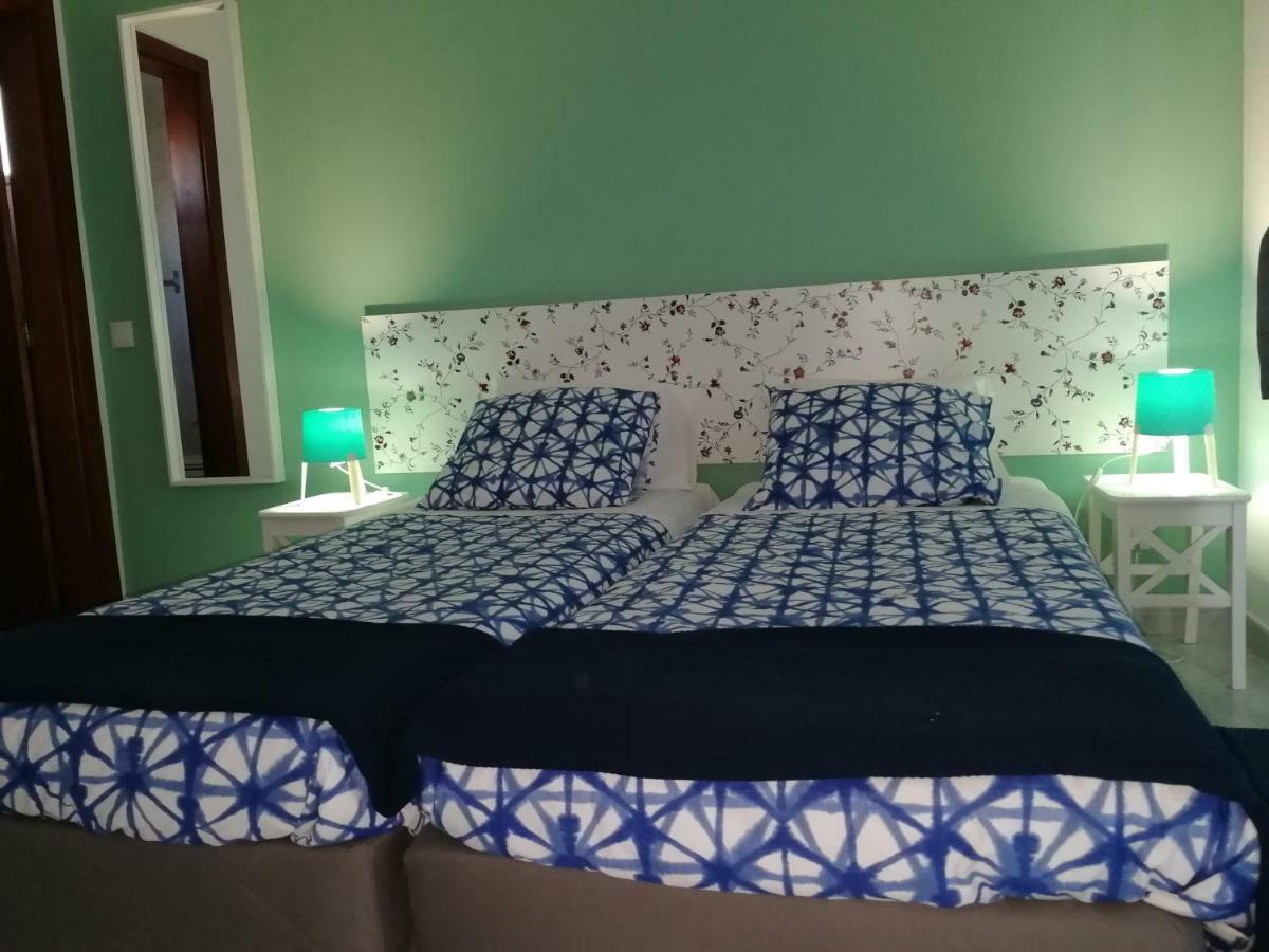 Ocean'S 7 - Lagos Guest House Экстерьер фото